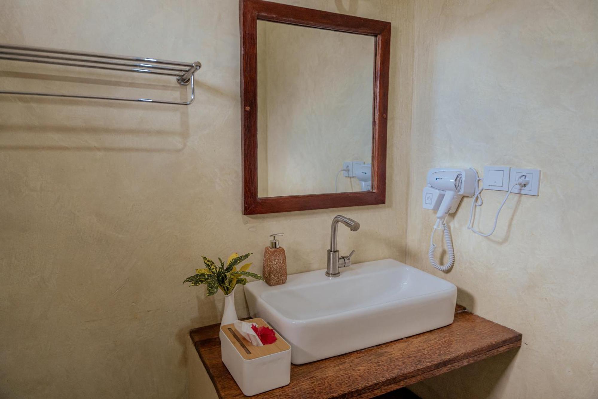 Juana Ocean Villas Makunduchi Экстерьер фото